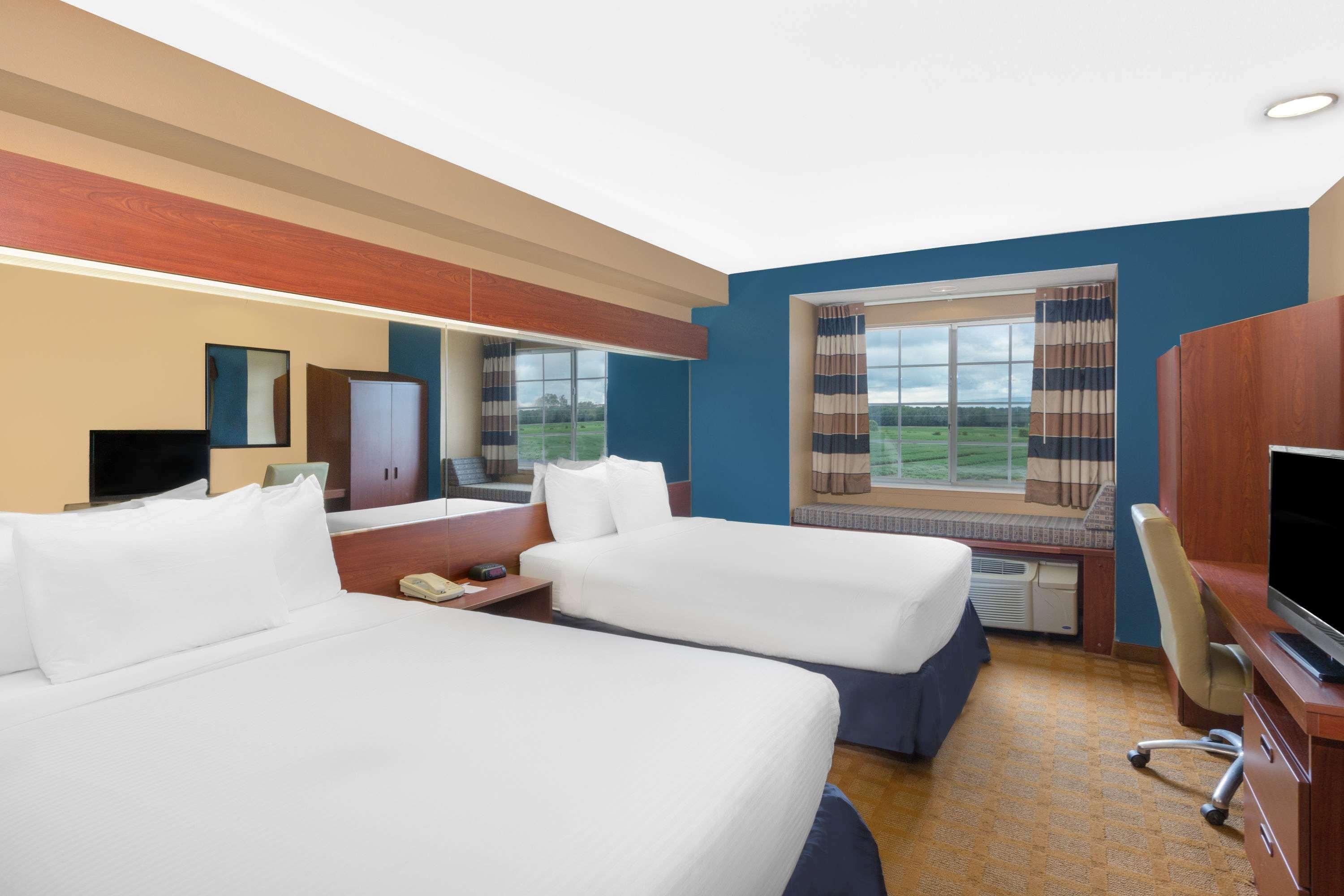 Microtel Inn & Suites By Wyndham Старквил Екстериор снимка