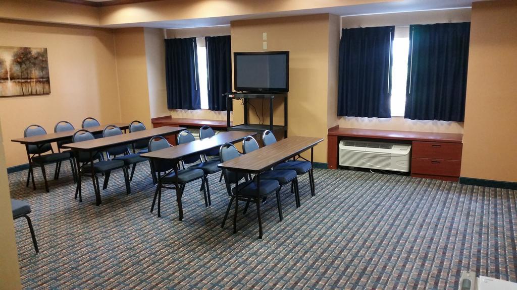 Microtel Inn & Suites By Wyndham Старквил Екстериор снимка